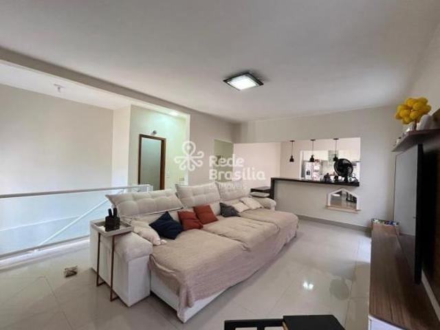 Casa venda em Região Geográfica Imediata de Águas Lindas de Goiás, Região Integrada de Desenvolvimento do Distrito Federal e Entorno