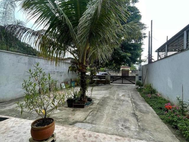 Casa aluguel em Caraguatatuba