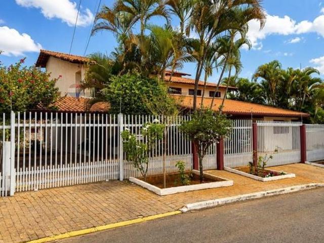 Casa venda em Região Geográfica Imediata do Distrito Federal, Região Integrada de Desenvolvimento do Distrito Federal e Entorno