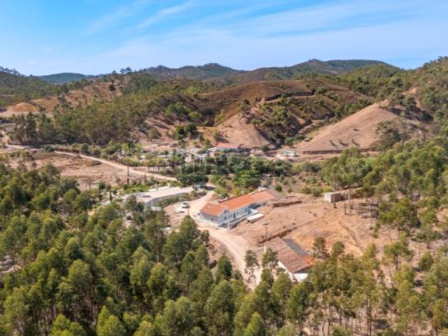 Casa venda em Marmelete, Monchique