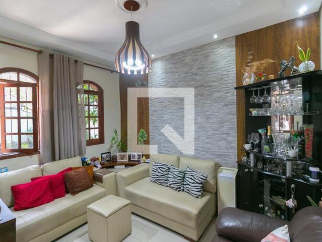Casa aluguel em Região Geográfica Imediata de Belo Horizonte, Região Metropolitana de Belo Horizonte