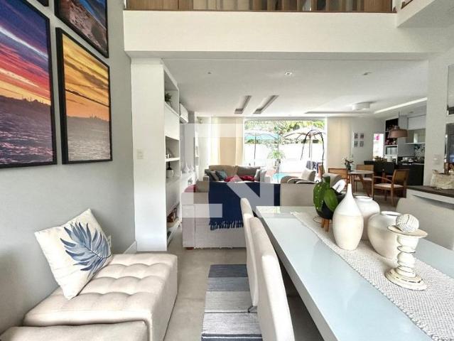 Casa aluguel em Região Geográfica Imediata de Florianópolis, Desterro
