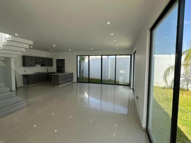 CASA COTO VERDE PARAISO, ZAMORA MICHOACAN