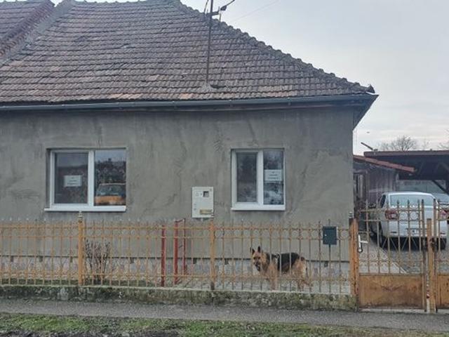 Casă vânzări
