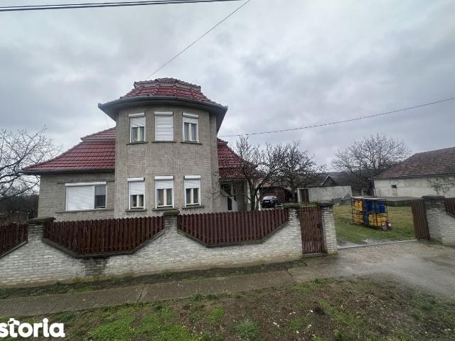 Casă vânzări