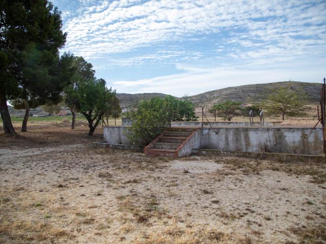 Casa en venta en La Caballusa, el Vinalopó Mitjà / El Vinalopó Medio