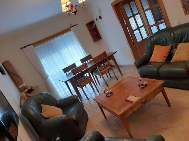 Apartamento alugar em Bairro Humberto Simão, Tavira