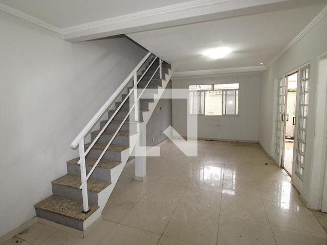 Casa aluguel em Região Geográfica Imediata do Rio de Janeiro, Região Metropolitana do Rio de Janeiro