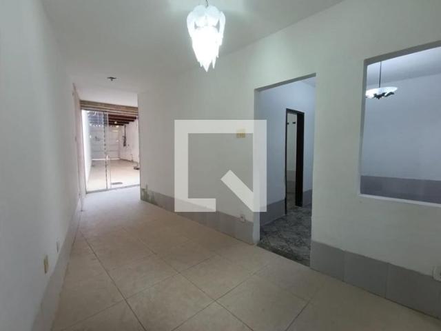 Casa aluguel em Região Geográfica Imediata do Rio de Janeiro, Região Metropolitana do Rio de Janeiro