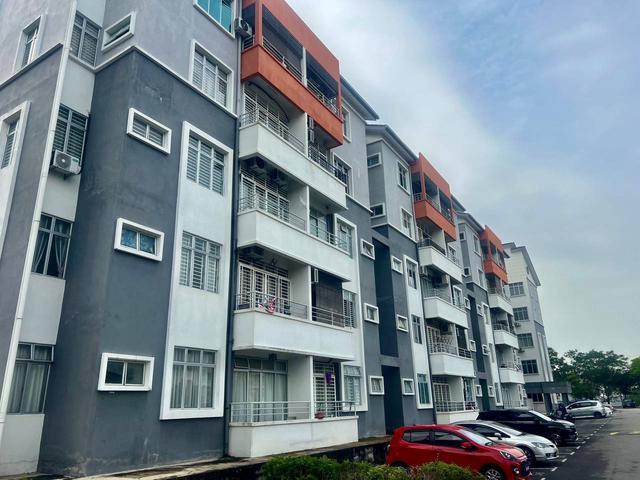 Apartment for sale in Tanjong Sepat, Selangor