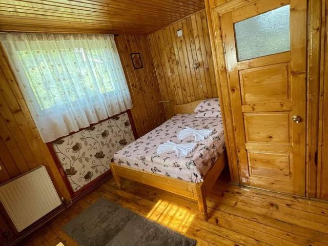 Casă vânzări în Dambovicioara, Argeș