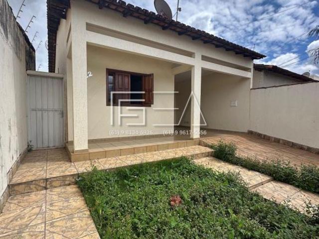 Casa venda em Região Geográfica Imediata de Águas Lindas de Goiás, Região Integrada de Desenvolvimento do Distrito Federal e Entorno