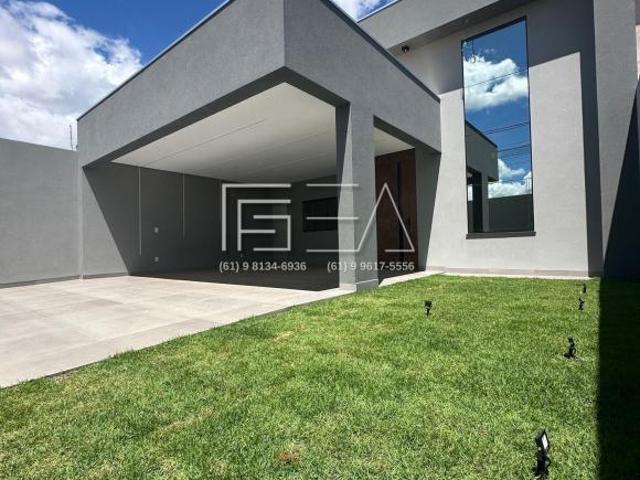 Casa venda em Região Geográfica Imediata de Águas Lindas de Goiás, Região Integrada de Desenvolvimento do Distrito Federal e Entorno