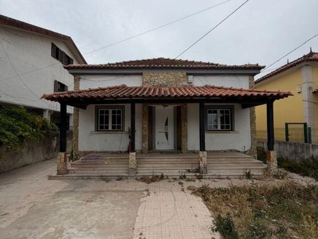 Casa venda em Santiago Dos Velhos, Lisboa