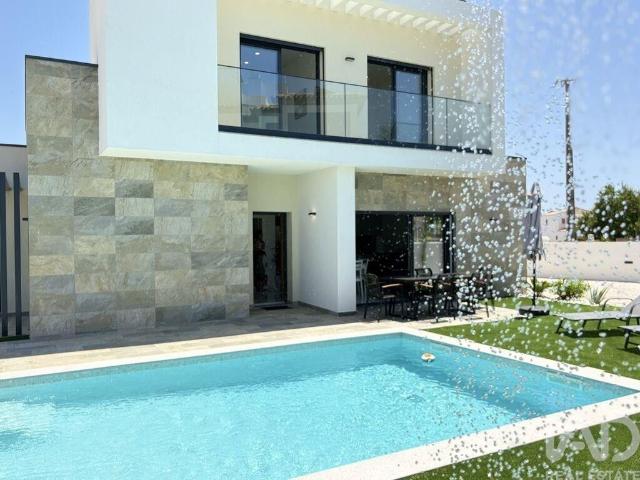 Casa venda em Armação De Pêra, Faro