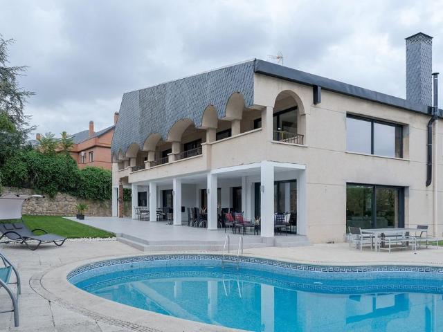Casa en venta en Madrid, Piovera