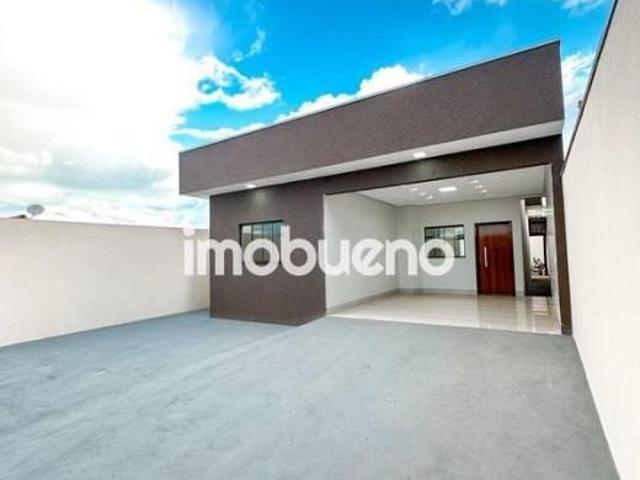 Casa venda em Região Geográfica Imediata de Águas Lindas de Goiás, Região Integrada de Desenvolvimento do Distrito Federal e Entorno