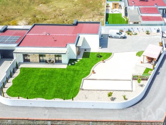 Casa venda em Alcobaça, Leiria