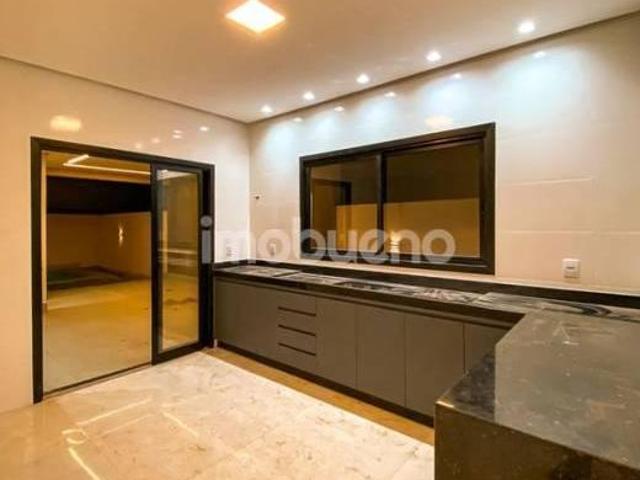 Casa venda em Região Geográfica Imediata de Águas Lindas de Goiás, Região Integrada de Desenvolvimento do Distrito Federal e Entorno