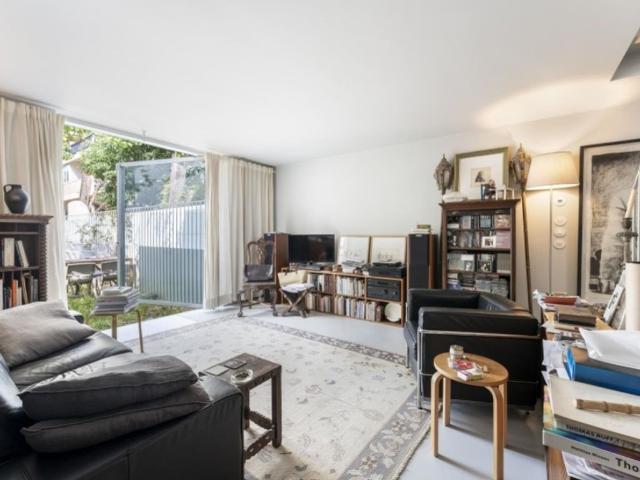 Casa venda em Lisboa, Ajuda