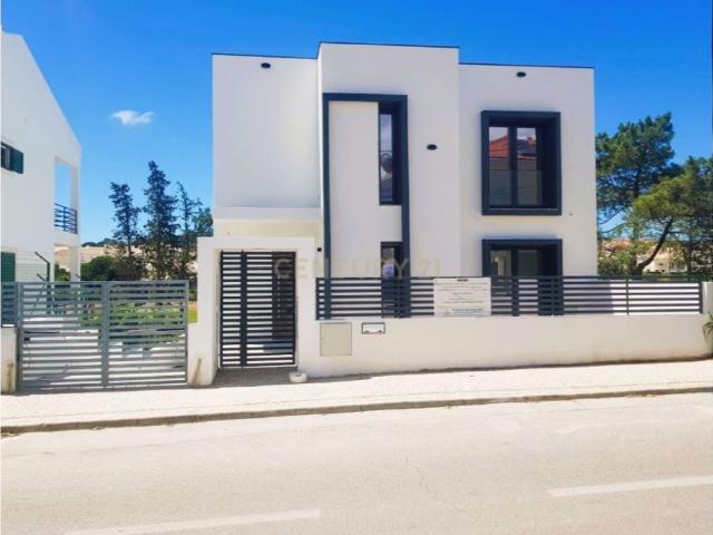 Casa venda em Quinta do Bau-Bau, Almada