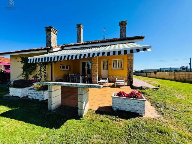 Casa en venta en Villaviciosa, Asturias