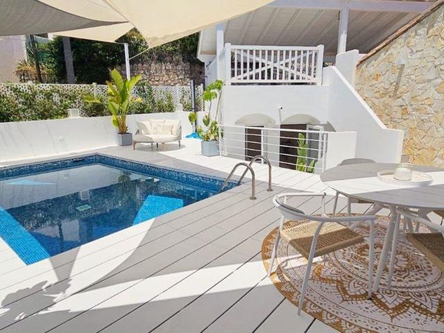 Casa en venta en Barriada Islas Canarias, Costa del Sol Occidental