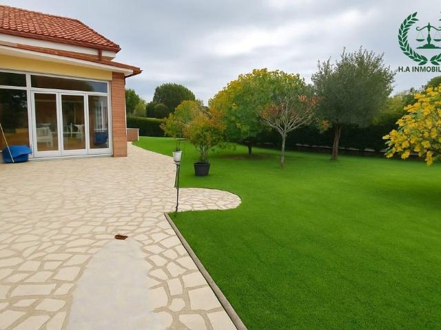 Casa en venta en Los Rosales, Venturada