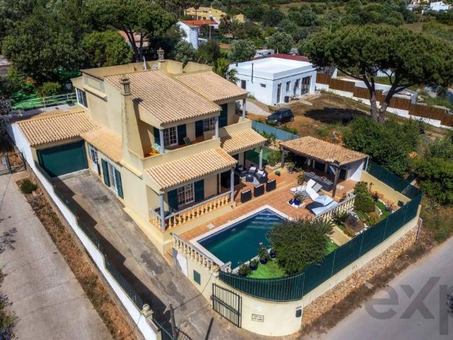 Casa venda em Lagoão, Olhão