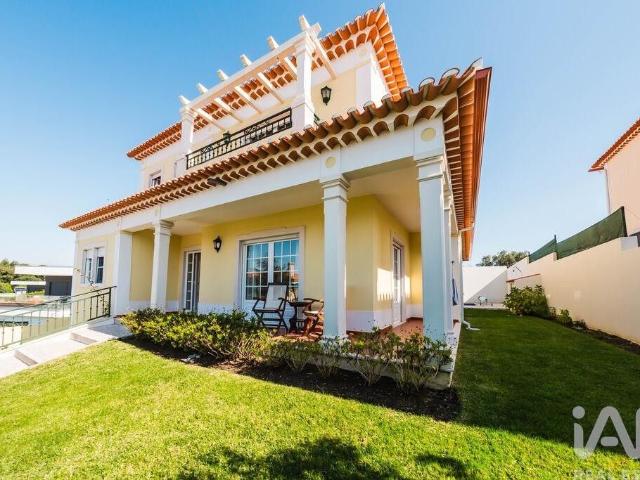 Casa venda em Nadadouro, Caldas da Rainha