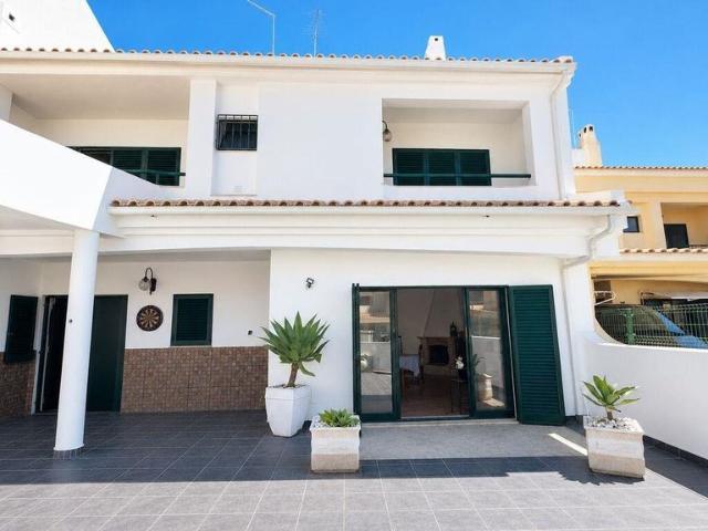 Casa venda em Albufeira e Olhos de Água, Albufeira