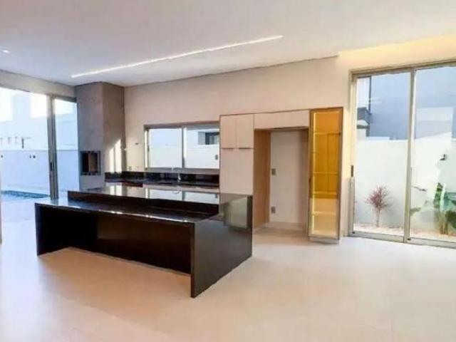 Casa venda em Região Imediata de Guaratinguetá, Região Metropolitana do Vale do Paraíba e Litoral Norte