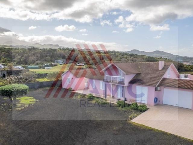 Casa venda em Açores, Madalena