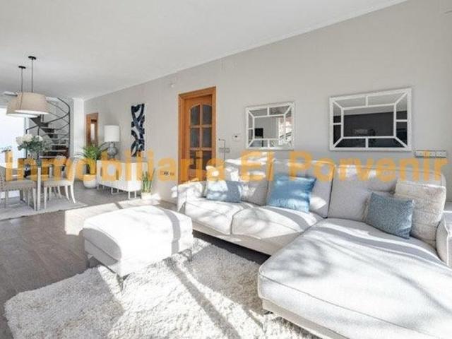 Casa en venta en Santa Apolonia, l'Horta Sud