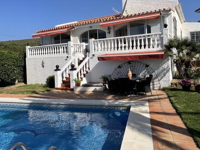 Casa en venta en San Luis de Sabinillas, Costa del Sol Occidental