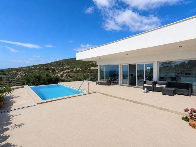 Casa en venta en San Luis de Sabinillas, Costa del Sol Occidental