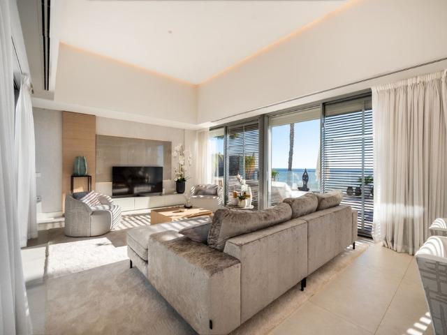 Casa en venta en Barriada Islas Canarias, Costa del Sol Occidental