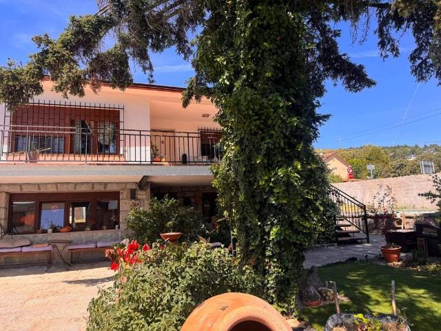 Casa en venta en Becerril De La Sierra, Madrid