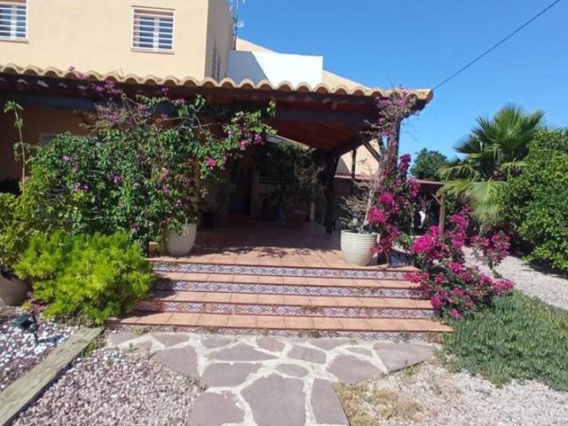 Casa en venta en Urbanització Vil·la Portes, Sant Joan d'Alacant