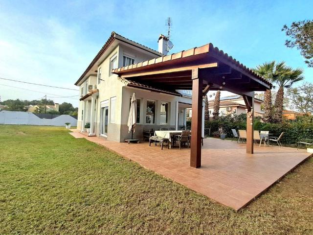 Casa en venta en el Camp de Túria, Valencia