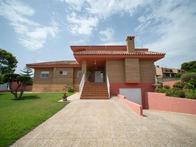 Casa en venta en Santo Domingo, La Hoya de Buñol