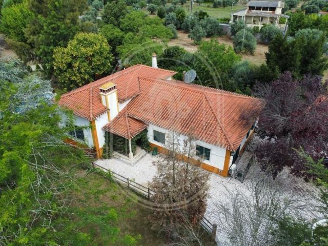 Casa venda em Curvaceiras Grandes, Tomar