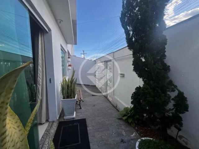 Casa venda em Pedro Leopoldo, Região Geográfica Intermediária de Belo Horizonte
