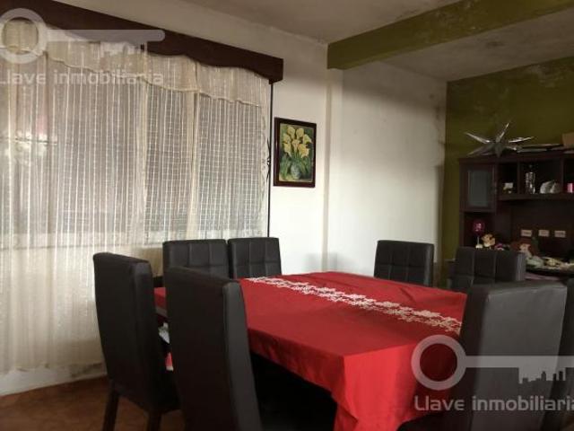 Casa de 2 niveles en venta ubicada en calle Carpinteros, Col. Santa Isabel, en Coatzacoalcos, Veracr