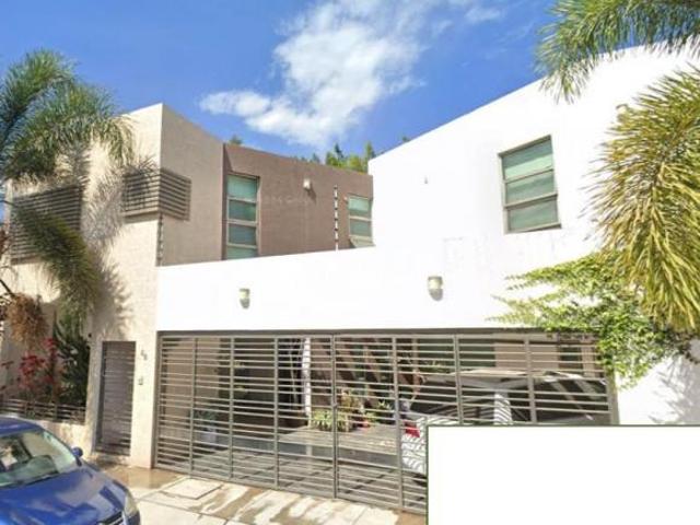 Casa en venta en Fraccionamiento Lagos del Country, Tepic