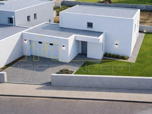 Casa venda em Batalha, Leiria