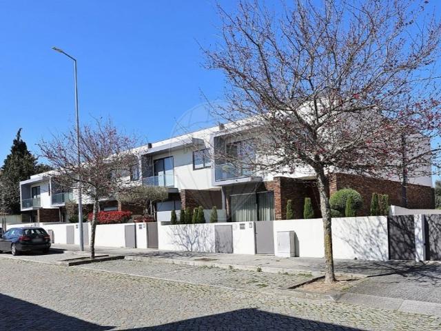 Casa venda em Maia, Barca