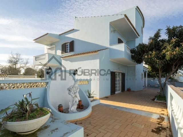 Casa venda em Alfandanga, Olhão