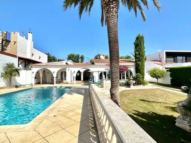 Casa en venta en Castelló D'empúries, Girona