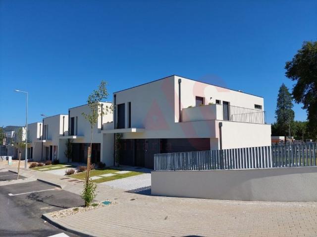 Casa venda em Palmeira, Braga
